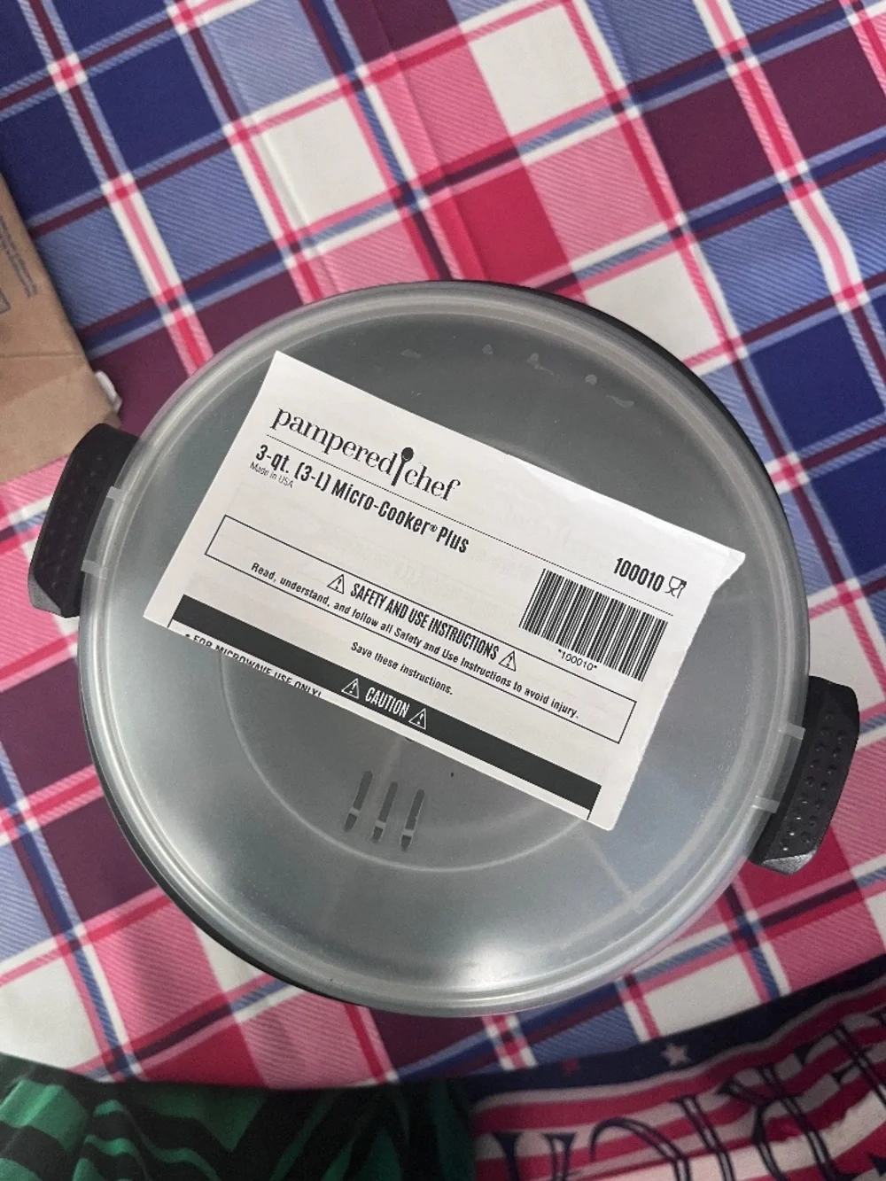 New Pampered Chef 3-qt. (3-L) Micro-Cooker® Plus (Item #100010),